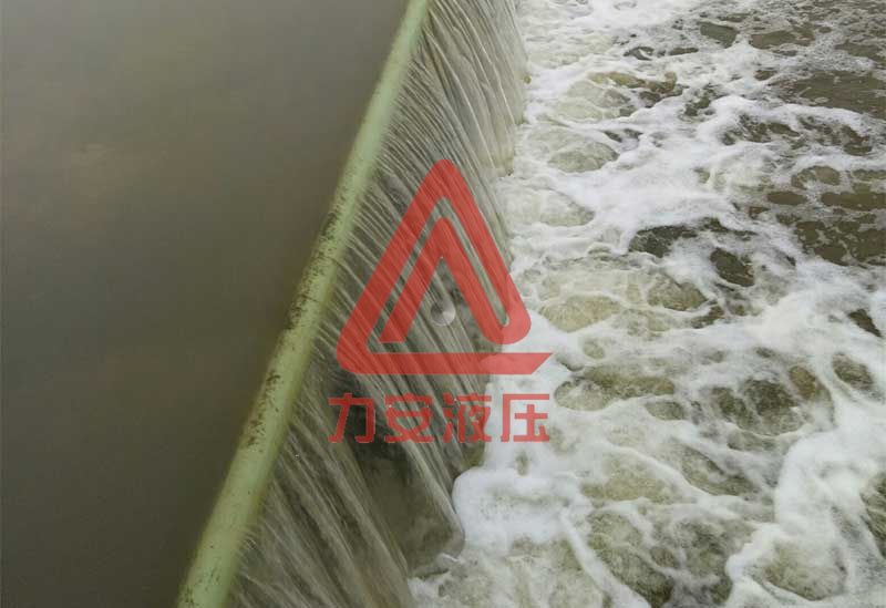 鋼壩、液壓壩